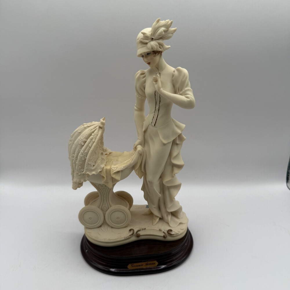 Giuseppe Armani Florence Sweet Dreams Figurine 0536-F Lady with Stroller Italy